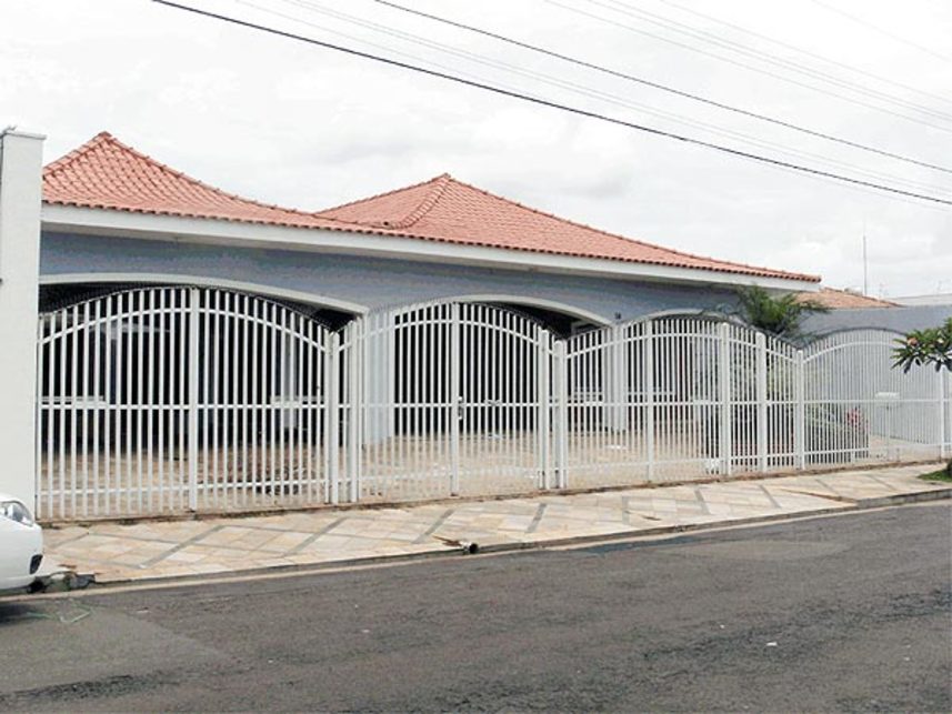 Imagem 1 do Leilão de Casa e Salão Comercial - Vila São José - São Carlos/SP