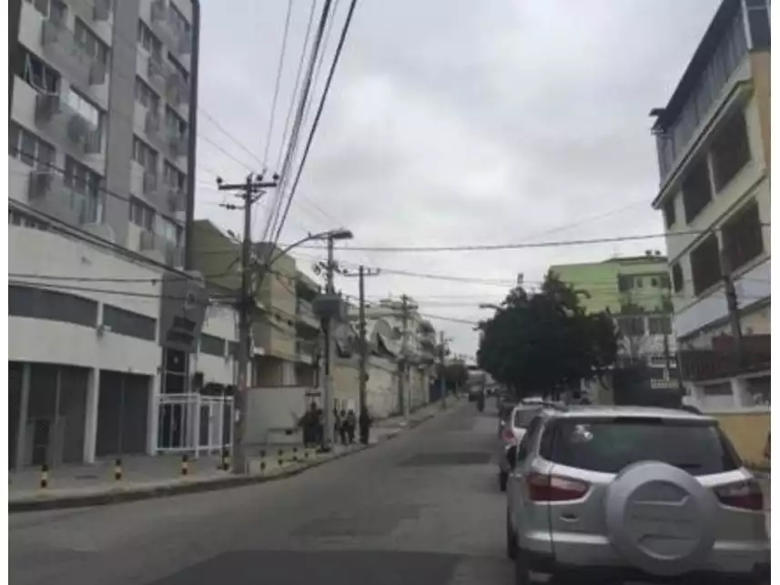 Imagem 9 do Leilão de Sala - Cascadura - Rio de Janeiro/RJ