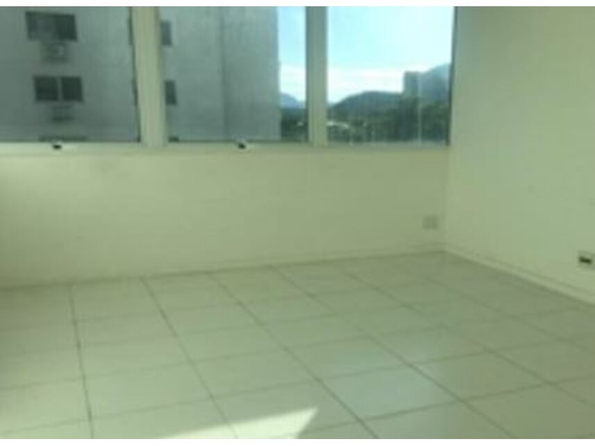 Imagem 3 do Leilão de Sala Comercial - Jacarepaguá - Rio de Janeiro/RJ