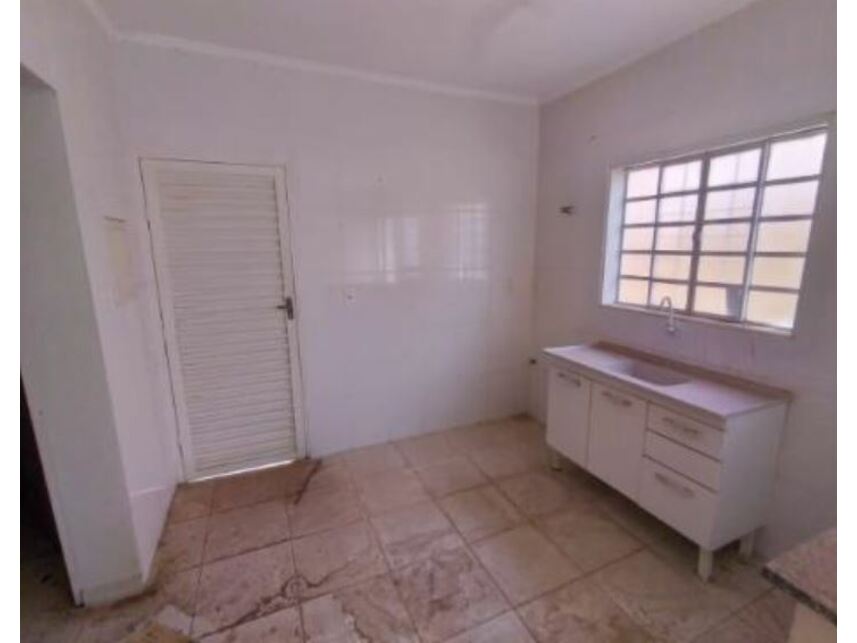 Imagem 2 do Leilão de Apartamento - Condomínio Residencial Montebelo - Valentim Gentil/SP