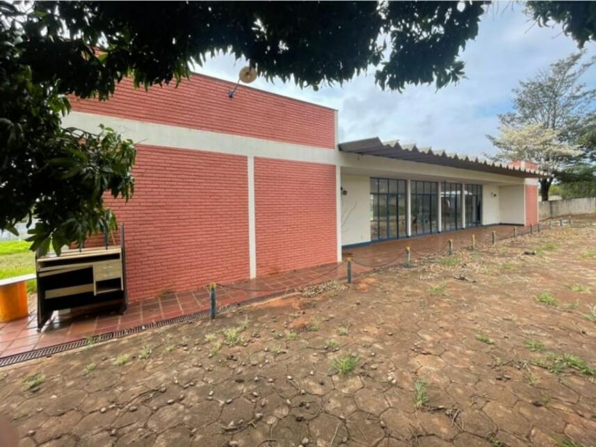 Imagem 10 do Leilão de Residencial / Comercial - Centro - Bela Vista do Paraíso/PR