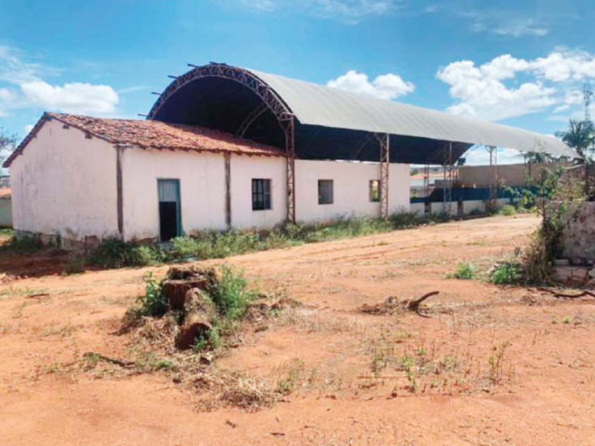 Imagem 2 do Leilão de Residencial / Comercial - Centro - Tanhaçu/BA