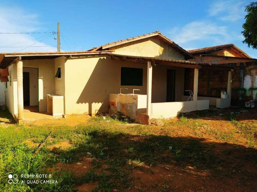 Imagem 18 do Leilão de Casa - Medalha Milagrosa - Pedrinópolis/MG
