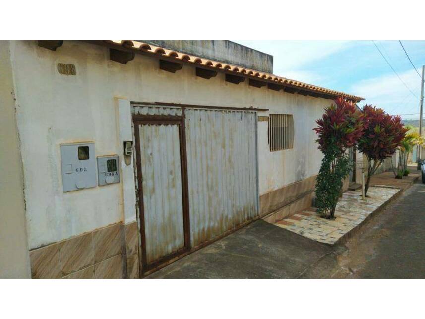 Imagem 3 do Leilão de Casa - Medalha Milagrosa - Pedrinópolis/MG