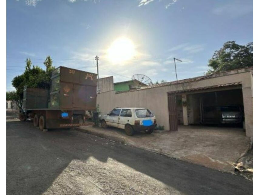 Imagem 1 do Leilão de Casa - Brasil - Santa Helena de Goiás/GO