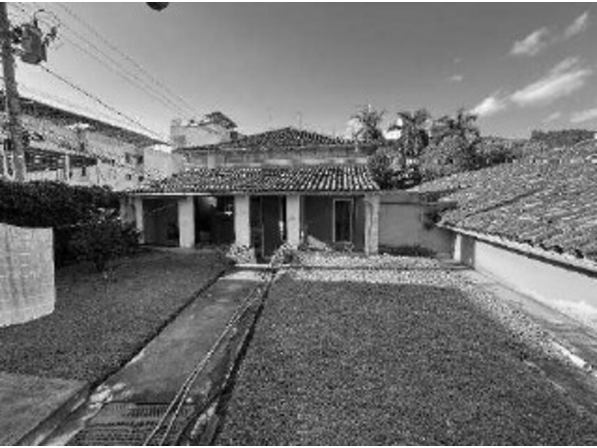Casa à venda em leilão, localizado em Carangola - MG