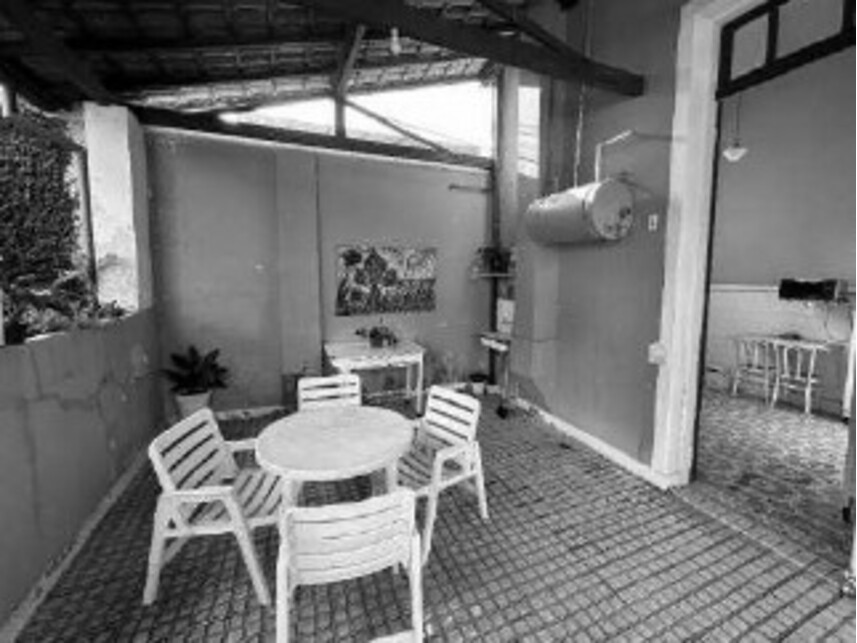 Casa à venda em leilão, localizado em Carangola - MG
