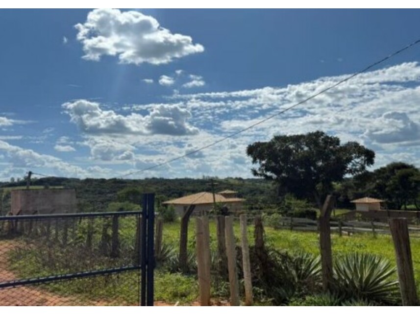 Imagem 1 do Leilão de Casa e Galpões - São Judas - Bom Sucesso/MG