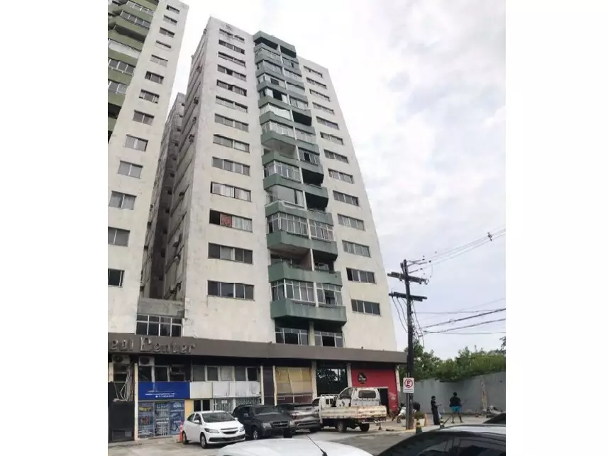 Leilão de Apartamento - Parque Bela Vista - Salvador/BA