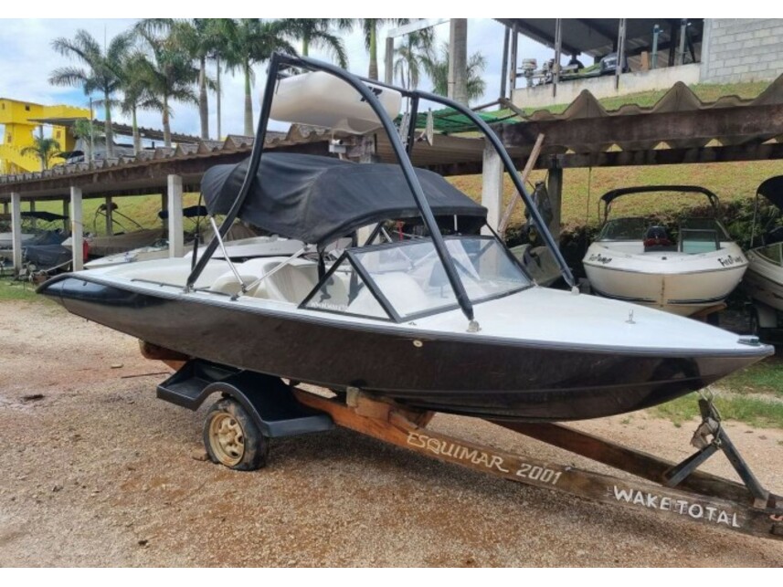 Imagem 1 do Leilão de Embarcações em Igaratá/SP
