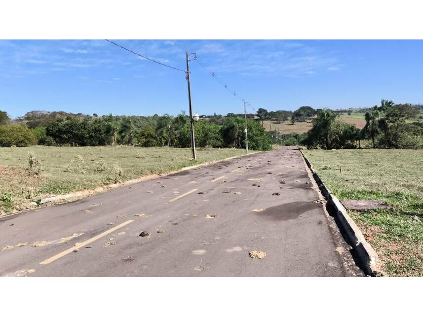 Terreno à venda em leilão, localizado em Pérola - PR