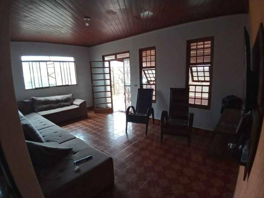 Casa no Setor Cristo Redentor (foto 4 de 15)