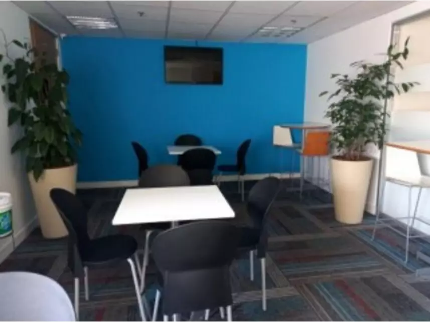 Conj. Comercial à venda - leilão extrajudicial - Rio de Janeiro RJ - lance mínimo R$ 1.865.000