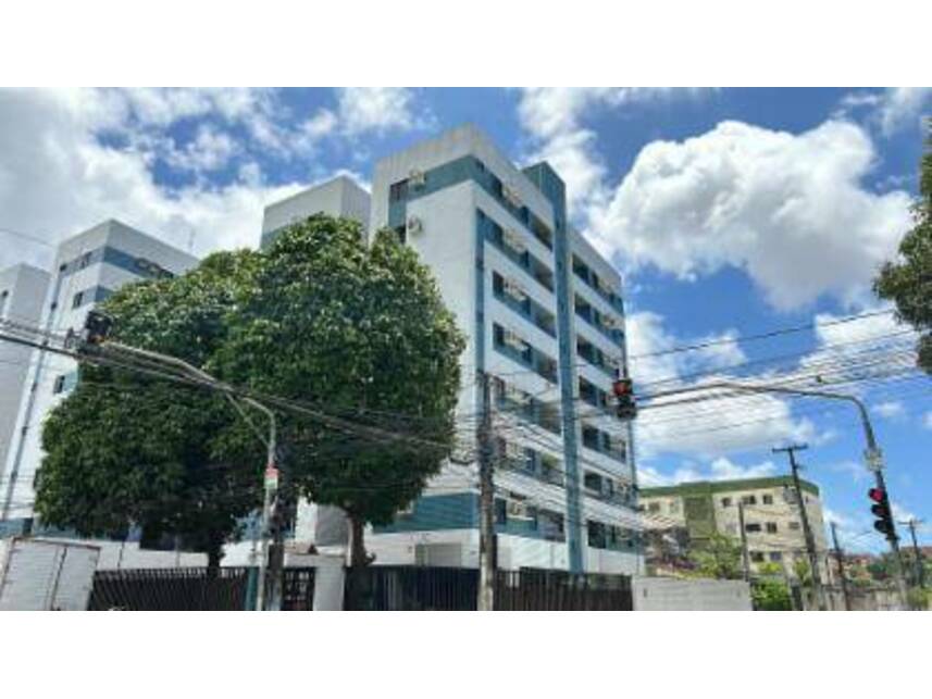 Apartamento no Engenho do Meio (foto 2 de 7)
