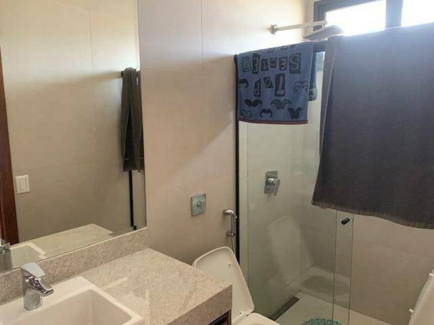 Casa à venda em leilão, localizado em Campo Grande - MS