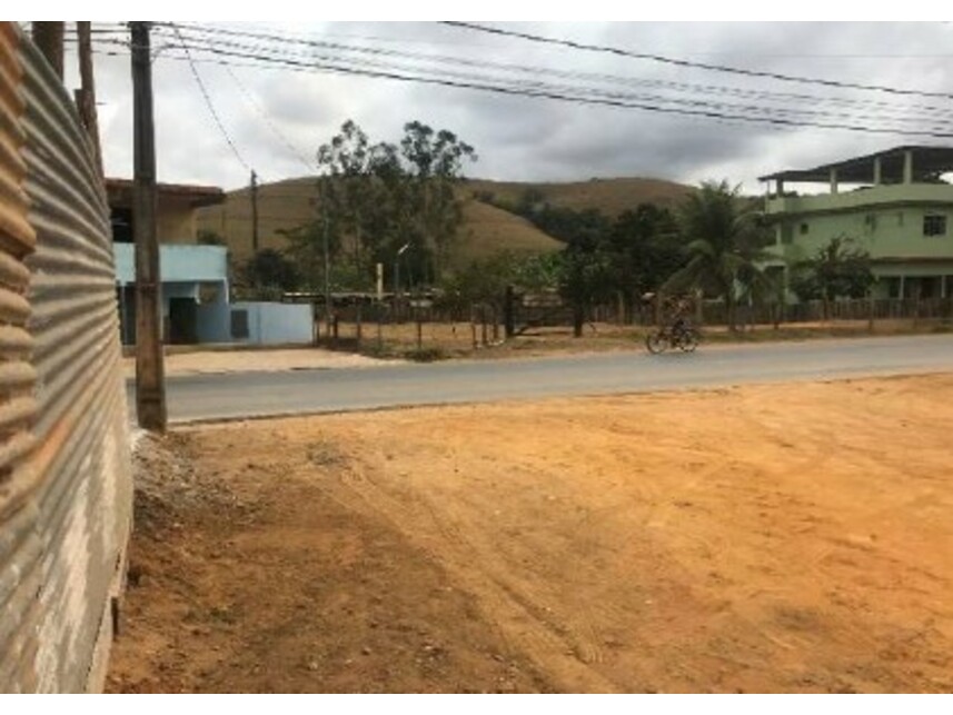 Terreno à venda em leilão, localizado em Muriaé - MG