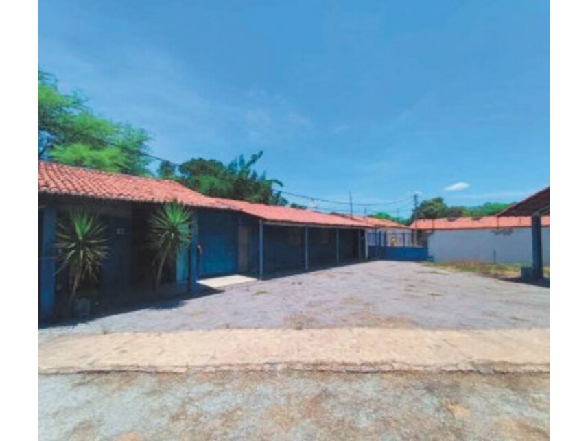 Residencial / Comercial à venda em leilão, localizado em Juazeiro - BA