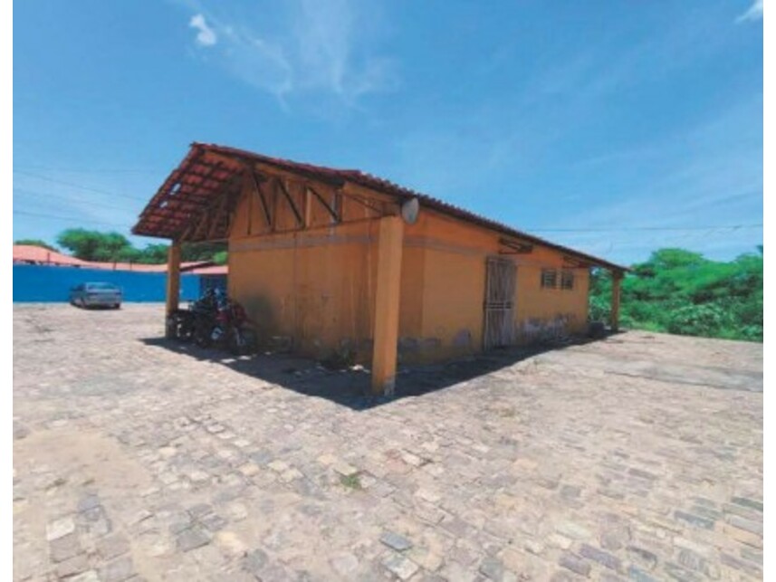 Residencial / Comercial à venda em leilão, localizado em Juazeiro - BA