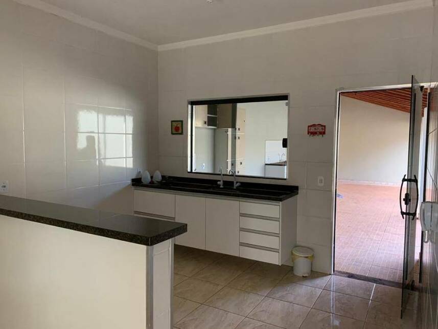 Casa à venda em leilão, localizado em Jardinópolis - SP