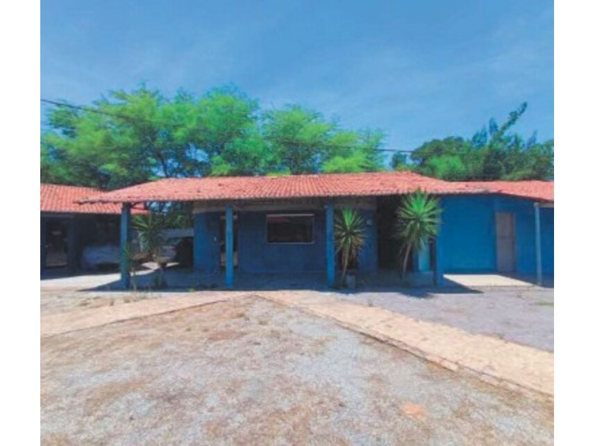 Residencial / Comercial à venda em leilão, localizado em Juazeiro - BA