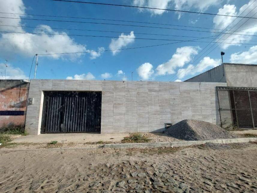 Casa à venda em leilão, localizado em Pindoretama - CE