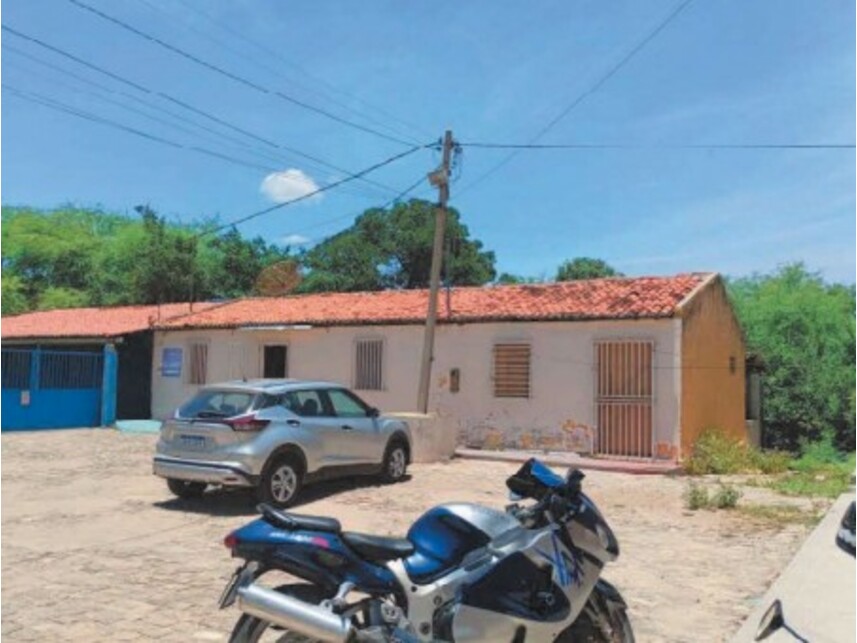 Residencial / Comercial à venda em leilão, localizado em Juazeiro - BA