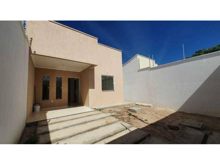 Casa à venda em leilão, localizado em Missão Velha - CE
