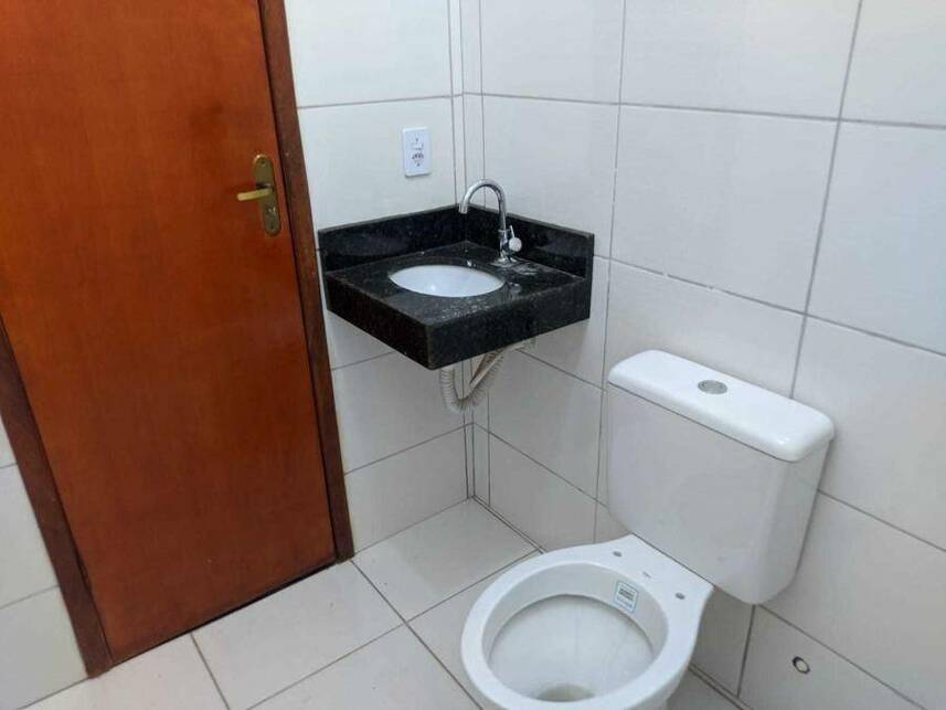 Casa à venda em leilão, localizado em Trindade - GO