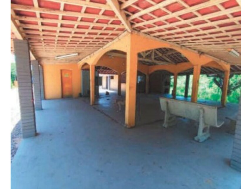 Residencial / Comercial à venda em leilão, localizado em Juazeiro - BA