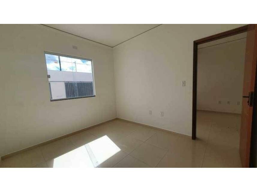 Casa à venda em leilão, localizado em Missão Velha - CE