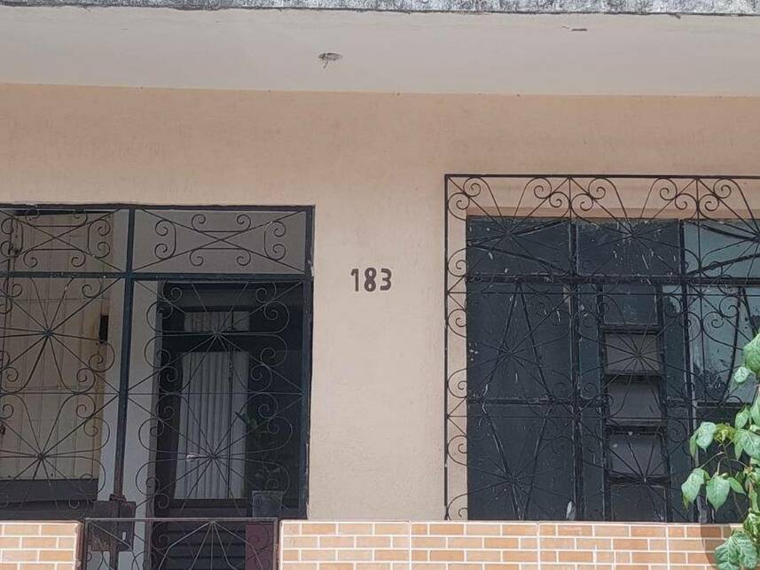 Casa à venda em leilão, localizado em Salvador - BA