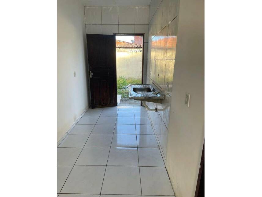 Apartamento à venda em leilão, localizado em Horizonte - CE