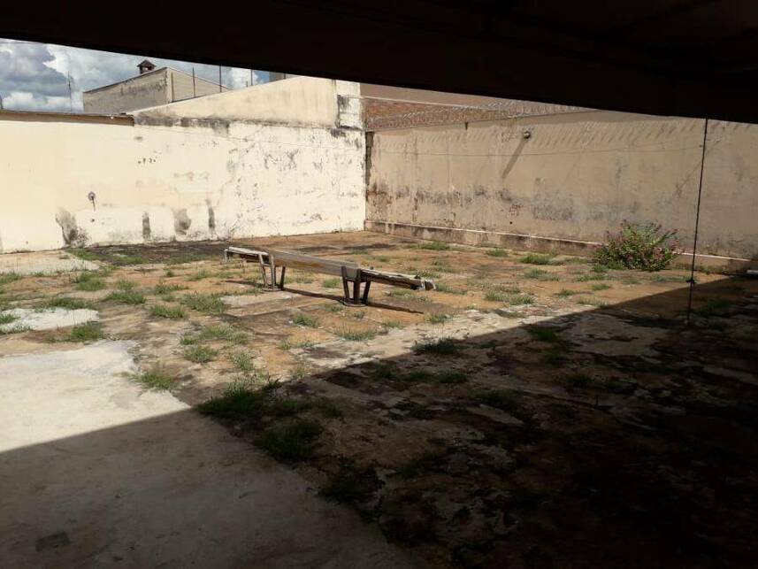 Casa à venda em leilão, localizado em Fernandópolis - SP
