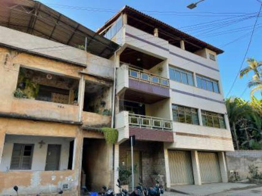 Apartamento à venda em leilão, localizado em Ponte Nova - MG