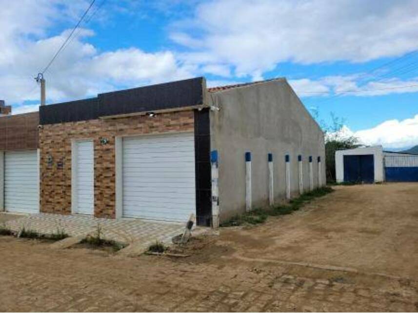 Casa à venda em leilão, localizado em Belo Jardim - PE
