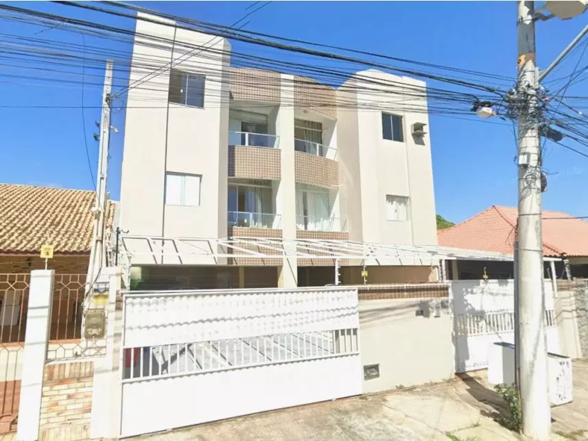 Apartamento à venda em leilão - leilão extrajudicial - Campos dos Goytacazes RJ - lance mínimo R$ 180.000