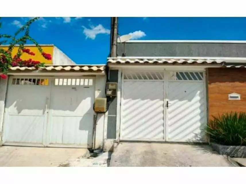 Casa à venda em leilão - leilão extrajudicial - São Gonçalo RJ - lance mínimo R$ 87.885