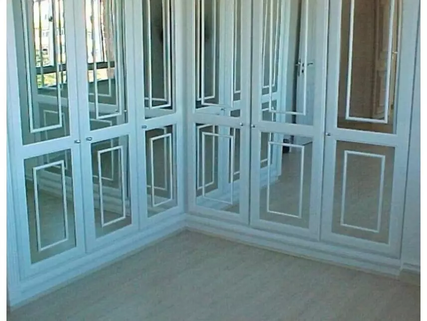 Apartamento à venda em leilão - leilão extrajudicial - Curitiba PR - lance mínimo R$ 2.975.220