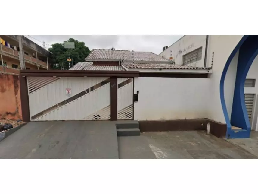 Casa à venda em leilão - leilão extrajudicial - Ji-Paraná RO - lance mínimo R$ 291.436