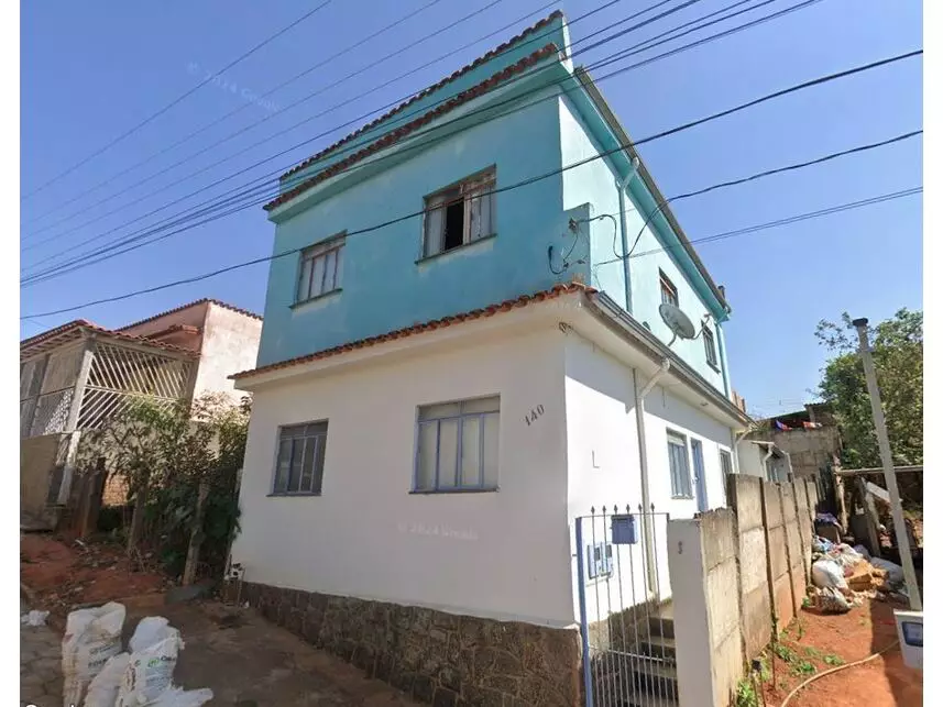 Casa à venda em leilão - leilão extrajudicial - São Vicente de Minas MG - lance mínimo R$ 101.486