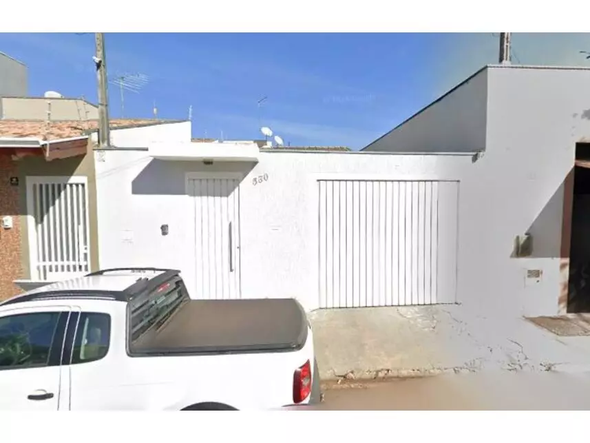 Casa à venda em leilão - leilão extrajudicial - Agudos SP - lance mínimo R$ 166.200