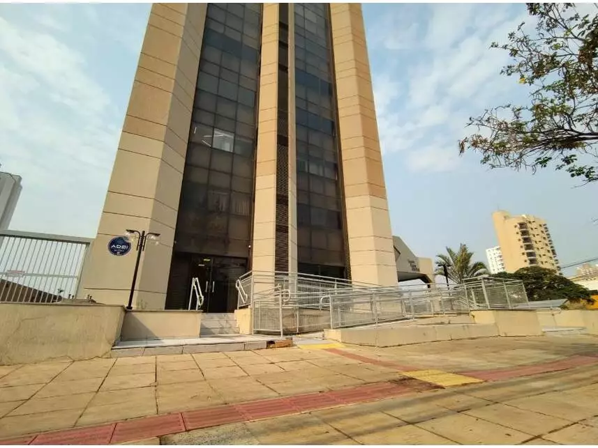 Sala Comercial à venda em leilão - leilão extrajudicial - Campo Grande MS - lance mínimo R$ 180.000