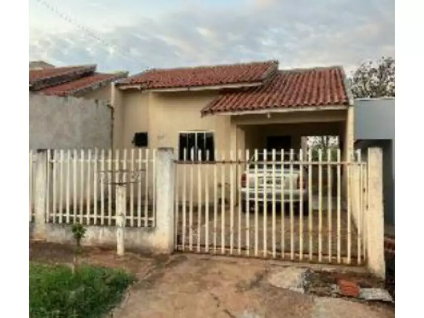Casa à venda em leilão - leilão extrajudicial - Mariluz PR - lance mínimo R$ 81.098