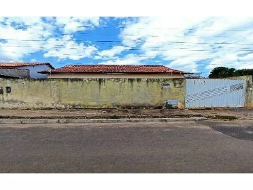Casa à venda em leilão - leilão extrajudicial - Barreiras BA - lance mínimo R$ 178.448