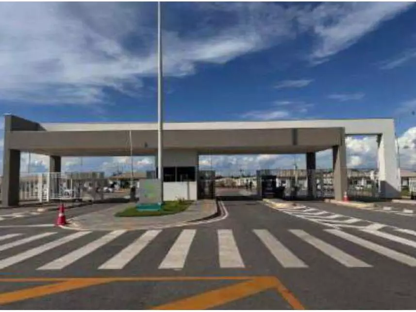 Casa à venda em leilão - leilão extrajudicial - Várzea Grande MT - lance mínimo R$ 212.040