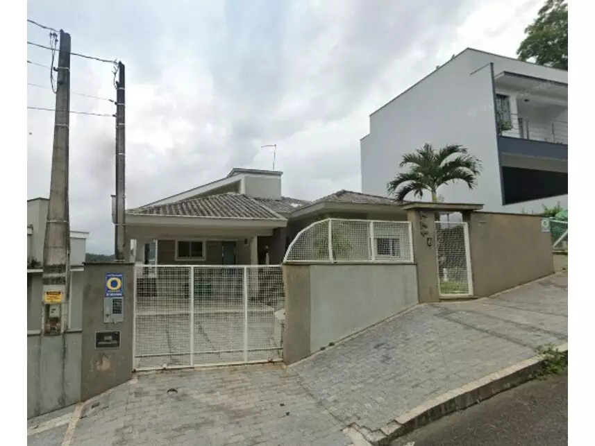 Casa à venda em leilão - leilão extrajudicial - Jaraguá do Sul SC - lance mínimo R$ 336.528