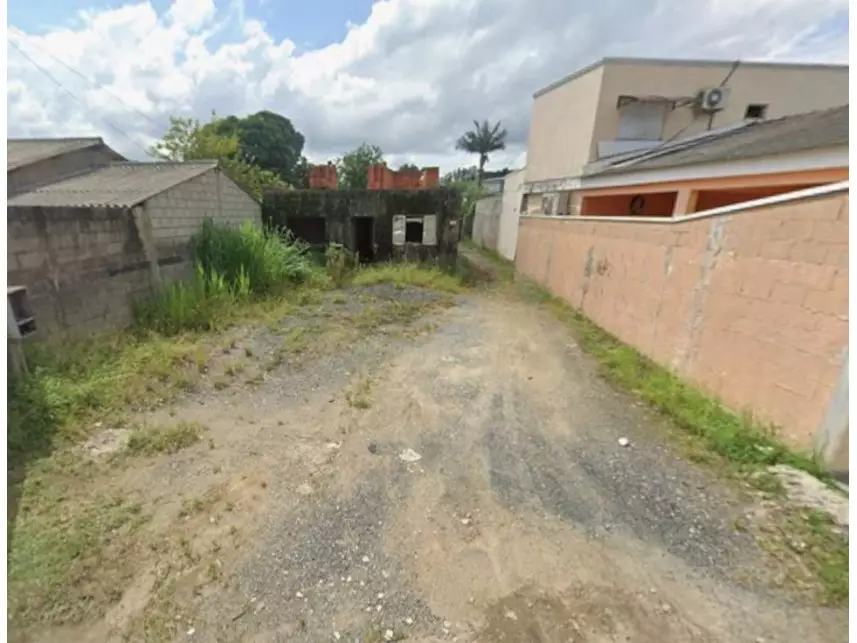 Terreno c/benfeitorias à venda em leilão - leilão judicial - Cajati SP - lance mínimo R$ 104.290