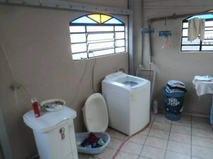 Casa à venda em leilão - leilão extrajudicial - São Paulo SP - lance mínimo R$ 258.096