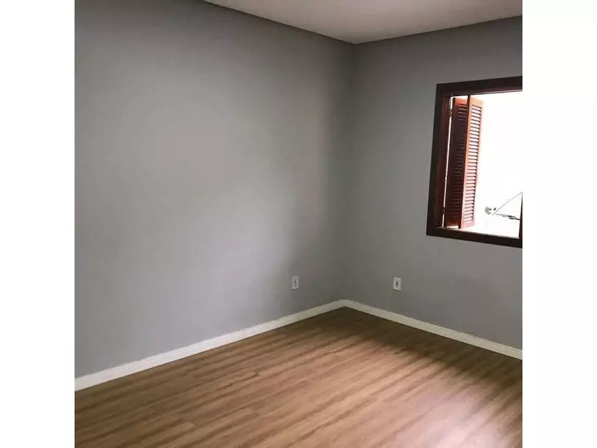 Casa à venda em leilão - leilão extrajudicial - Canoas RS - lance mínimo R$ 209.160