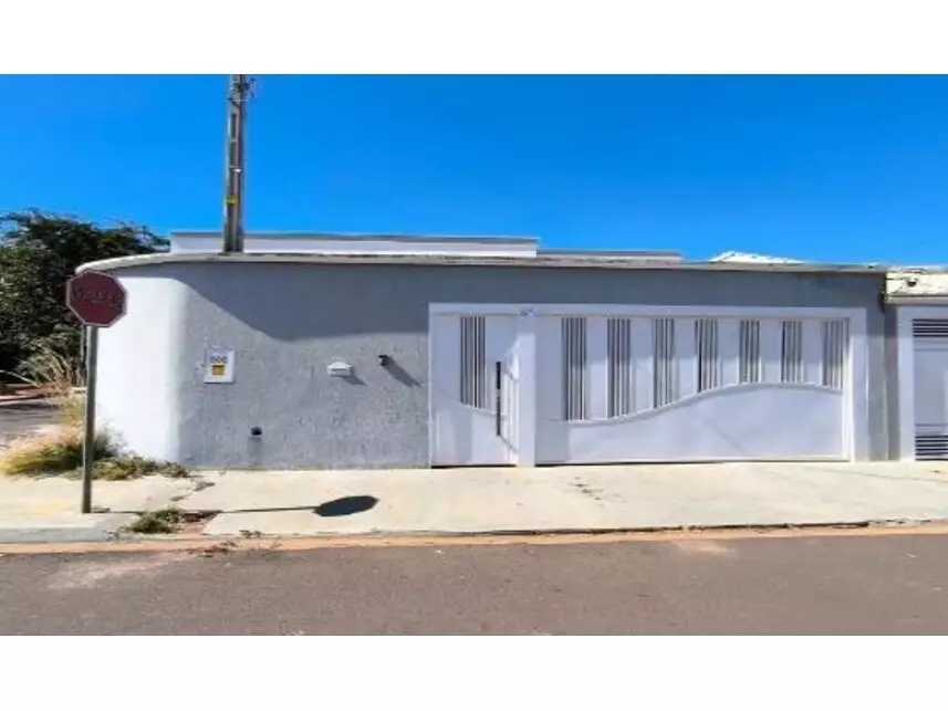 Casa à venda em leilão - leilão extrajudicial - Birigui SP - lance mínimo R$ 160.000